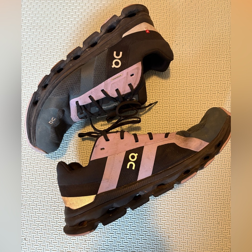 On Running Cloudrunner Waterproof Men’s Size 13